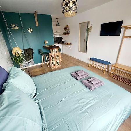 104 Douce Provence Au Calme Face A La Piscine Apartment Éguilles Екстериор снимка