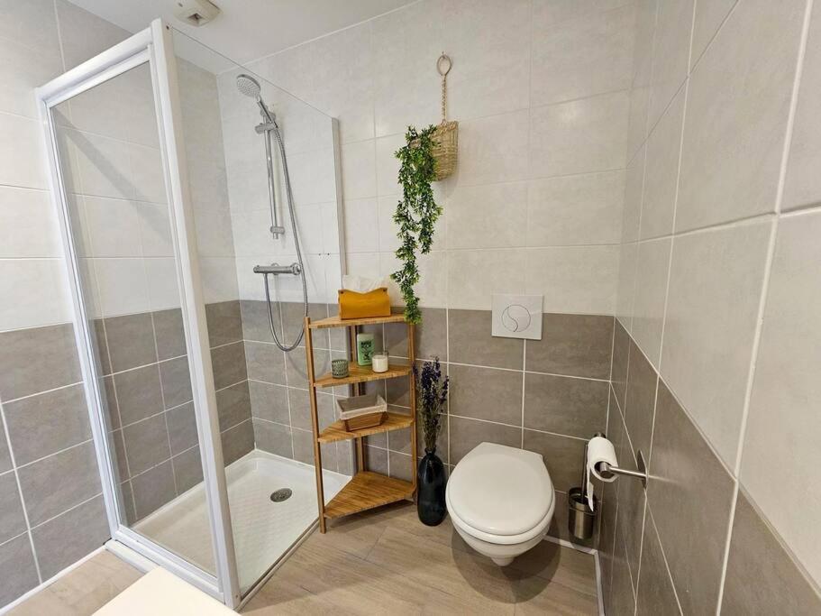 104 Douce Provence Au Calme Face A La Piscine Apartment Éguilles Екстериор снимка